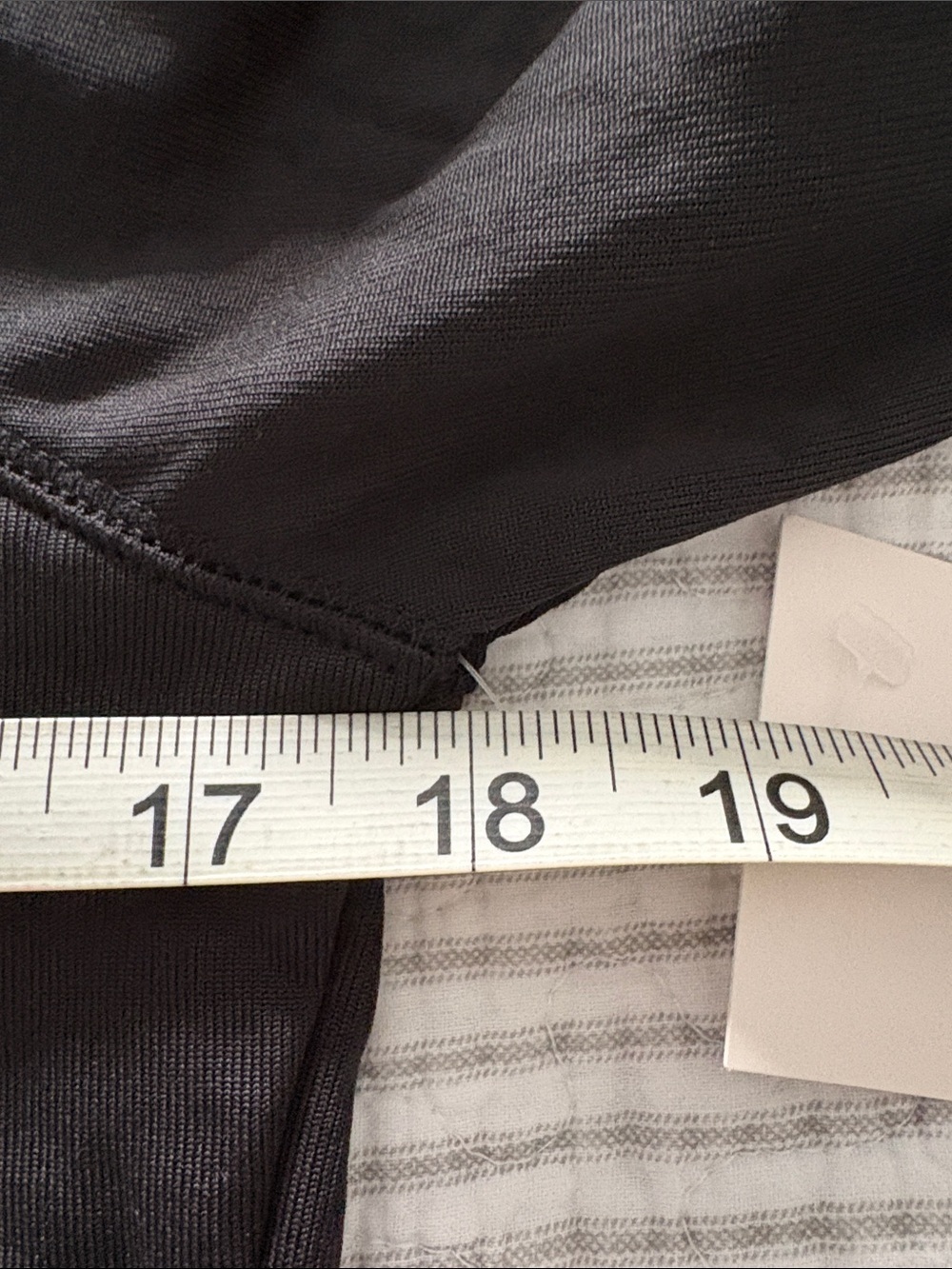 DSG Run Grid 1/4 Zip ~ Size Small ~ Pure Black - Picture 7 of 13